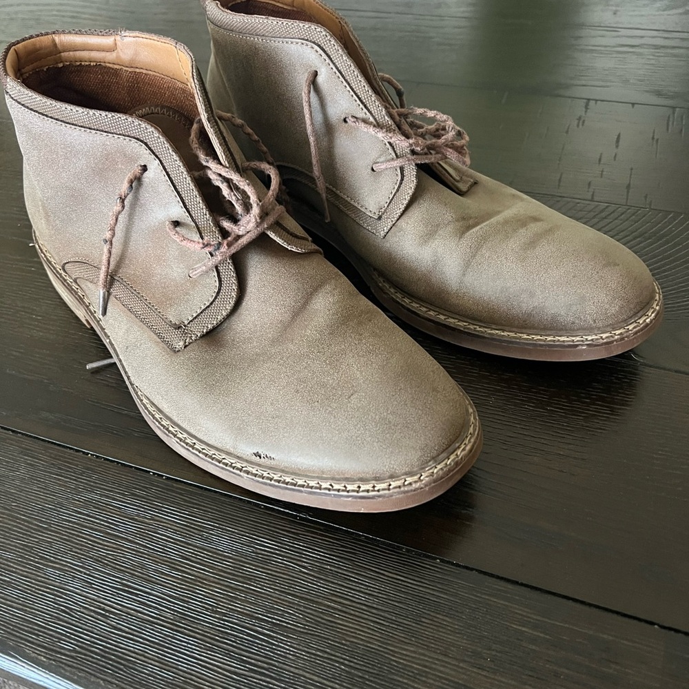 Men's Brown Leather Chukka Boots